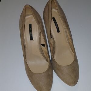 Forever 21 Taupe Suede Pumps